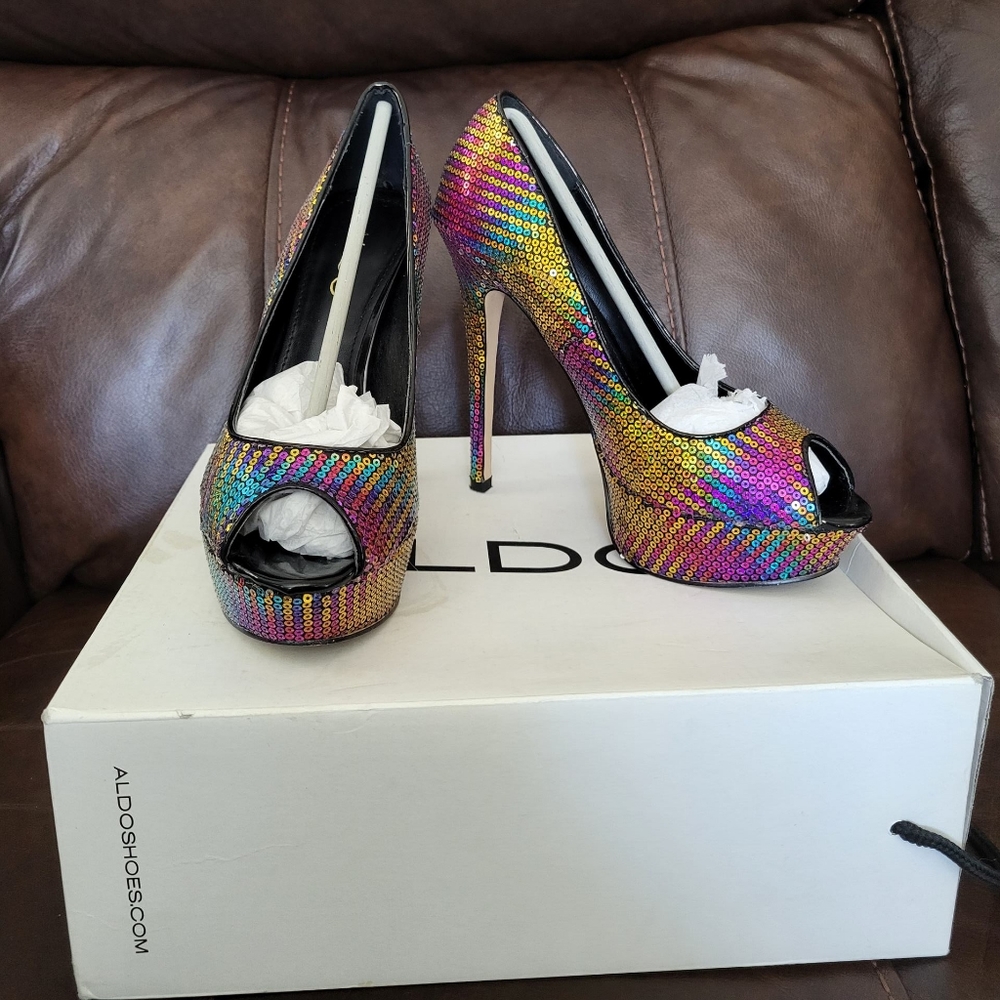 Super shiny, full of color party shoes